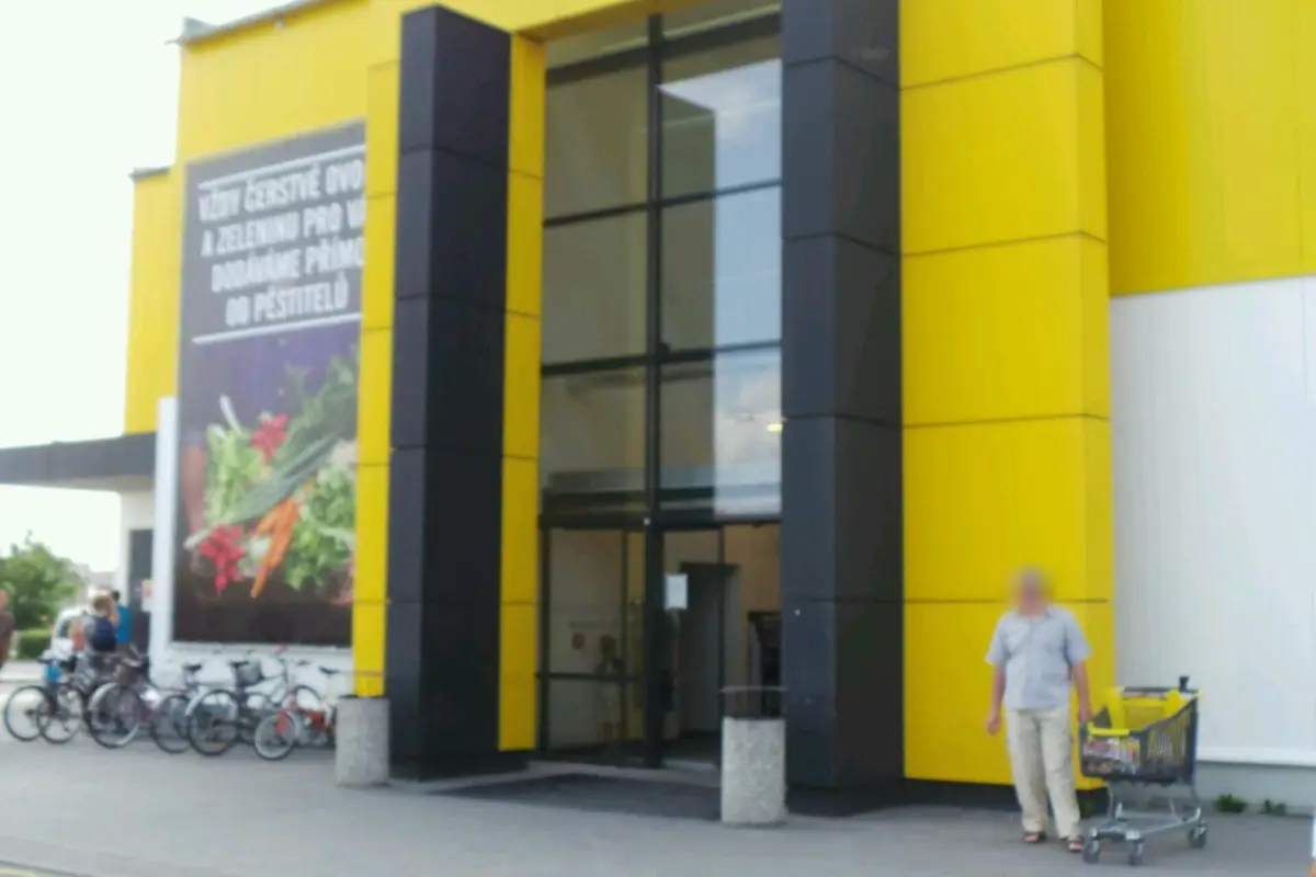 Albert Hypermarket
